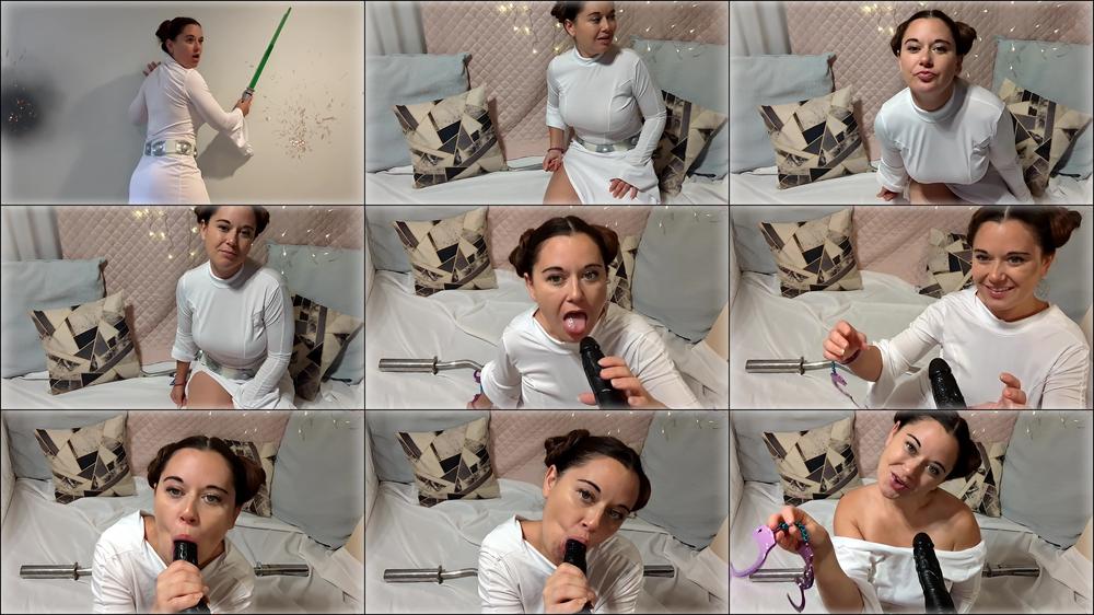 Mila_Maexo_Leia-Strikes-A-Deal-With-A-Bounty-Hunter