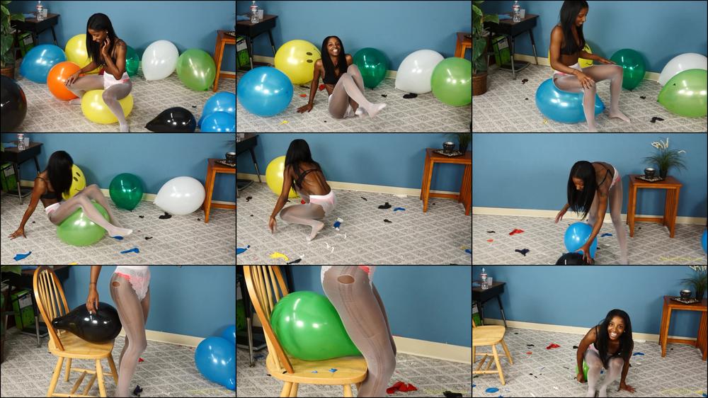 Halle Sit to Pops 17" and 12" Balloons