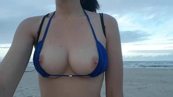 Misssweetteen Cum Play With Lovense On Public Beach (misssweetteen)