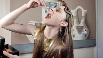 Goddess Shrinks & Eats Shrunk People HD (Katy Faery)