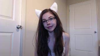 White kitty butt - Jul 14, 2016 (lilcanadiangirl)