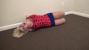 Msnadiawhite Hogcuff Struggle For Master W Panyhose (MsNadiaWhite)