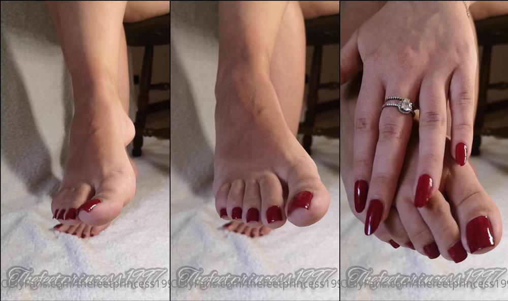 thefeetprincess1997 16 12 2021 2302920234 Throwback to this summer when my feet got soo burnt, but I still showed them off with conf
