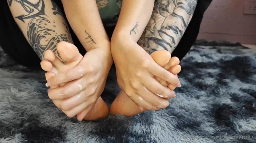 sistersfeet822 25 07 2023 2954594300 we are back with new content wait for it more videos feet fetish would you like to tou