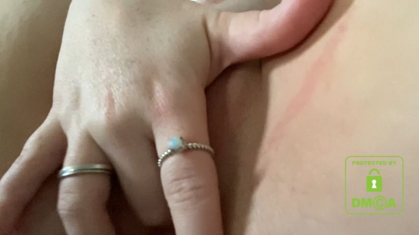 Playing with my tight little pussy - Jun 7, 2022