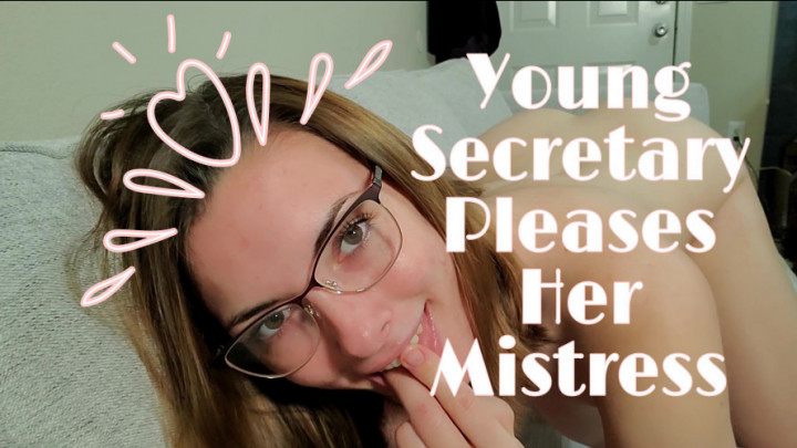 Young Secretary Pleases Her Mistress