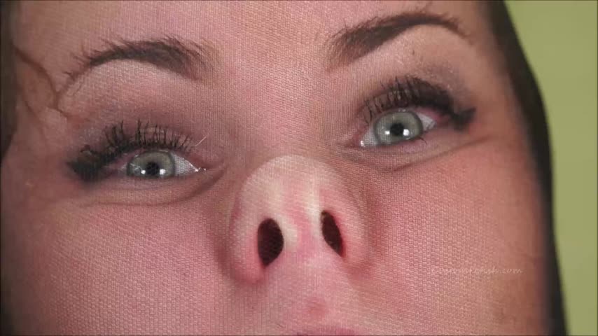 Amber's Pantyhose Nose Show 03