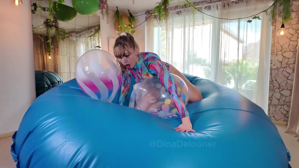 DinaDelooner - Looner - 199 - Pool Cushion And Q16