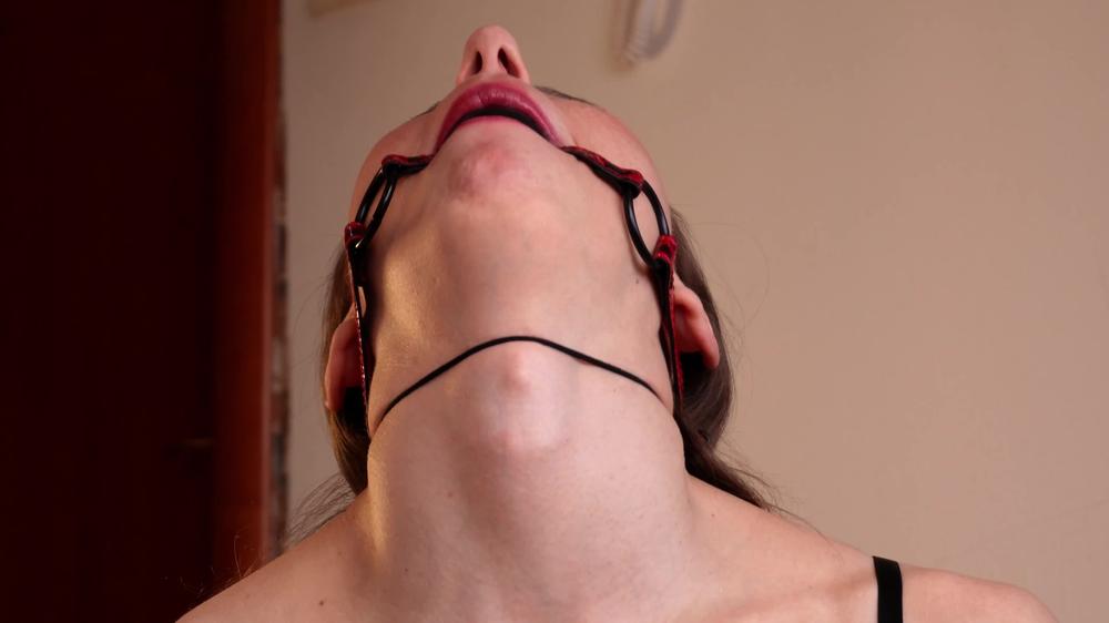 Muscle Fantasy - The Throat Challenge