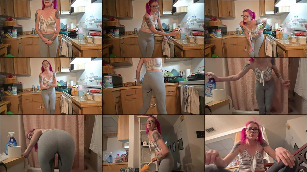 Housework Pee Desperation - March 22, 2023