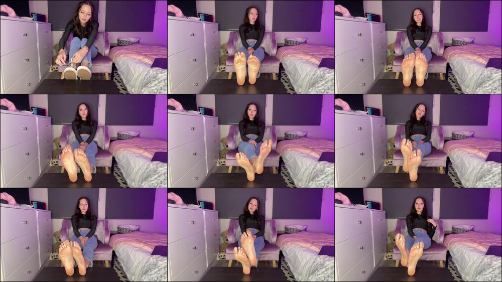587. Worship My Feet
