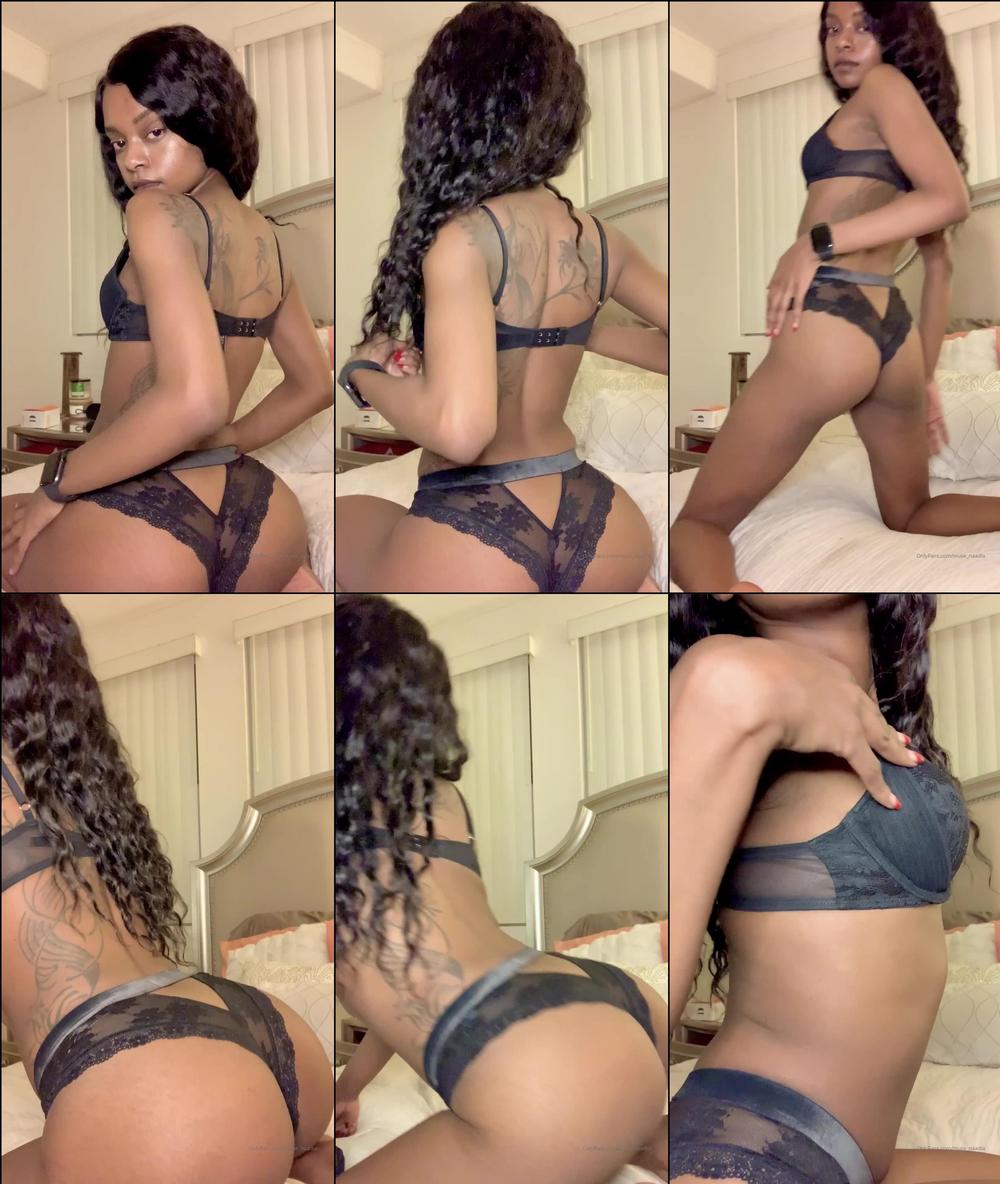 muse_naadia 30 01 2020 20169826 Ass Worship