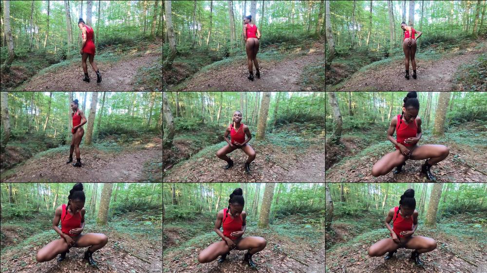 jayna_halforcen 02 09 2020 819012591 When I want to p.e.e, nothing better than to do it in nature. Especially when I can be sur