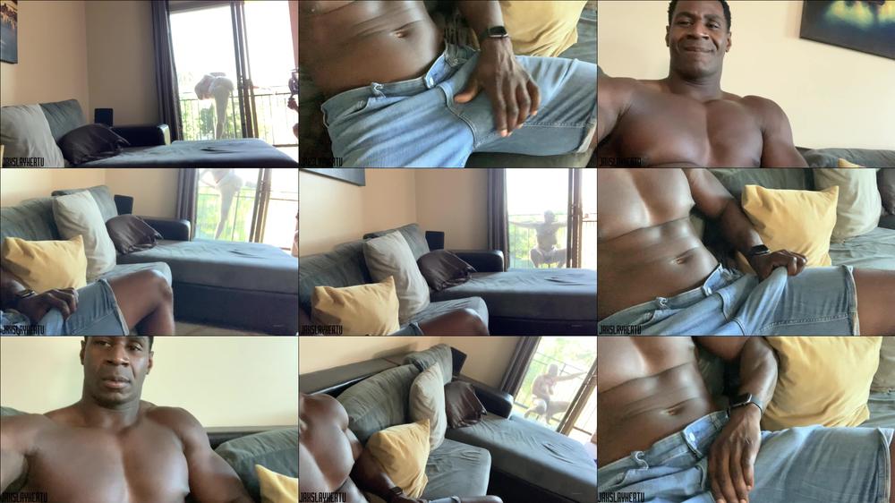 jaxslayher 02 11 2019 79782805 Just feeling myself a little while Riley Nixon warms herself up . DM if youâd d like