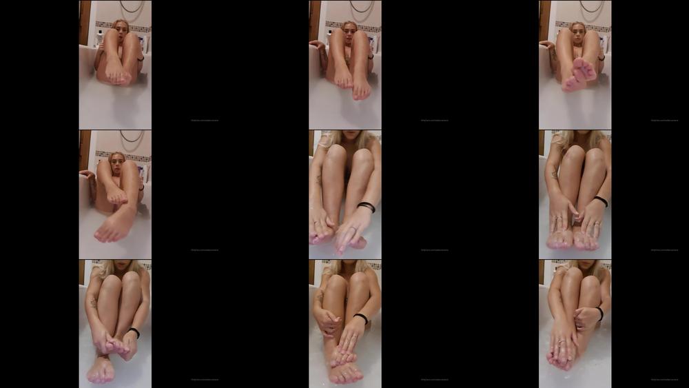 xxbeccamarie 02 11 2019 79976043 I know a lot of you on here love my feet 