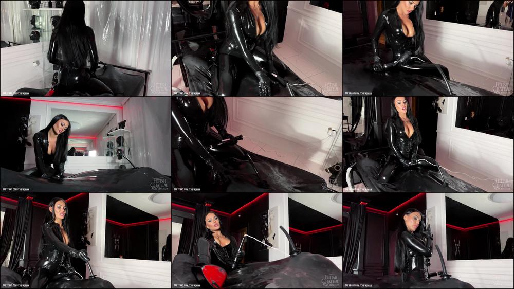 Vacbed play with Evilwoman - May 19, 2023