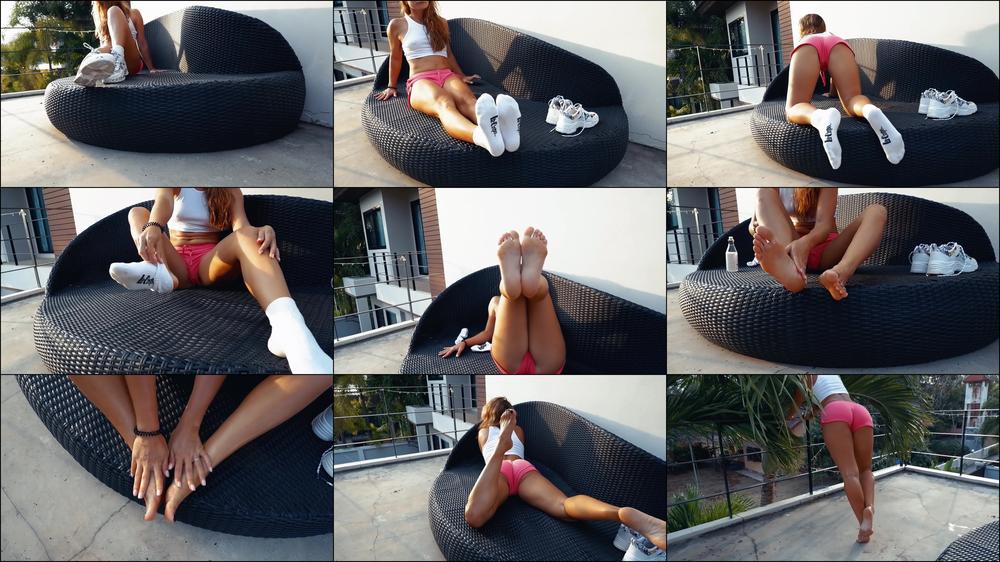 Molly Sweet White Socks Foot Fetish Oiled Soles