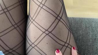 hannarobinsvip 794049116 pantyhose love my legs are going to make you melt and your cock leak  (hannarobinsvip)