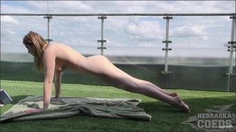 Nc20211019 Hot Fashion Model Naked Rooftop Yoga 18Yo Margarita (AfterHoursExposed)