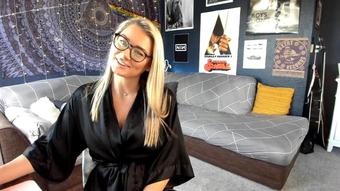 Auntie's Big Tits (LauranVickers)