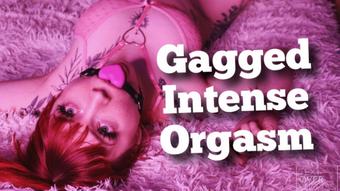 Heartshaped Gag & Intense Hitachi Orgasm (evaray)