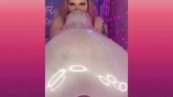 Goth kitten overinflates heart balloon - December 01, 2021 (GothAmber)