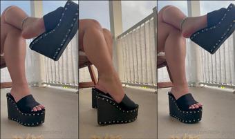 little pinay 15 03 2022 2393345120 3mins w talking dangling my wedge will make you (little_pinay)