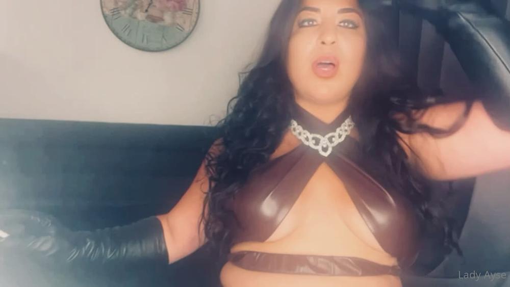 ladyayse 06 10 2021 2234630907 
