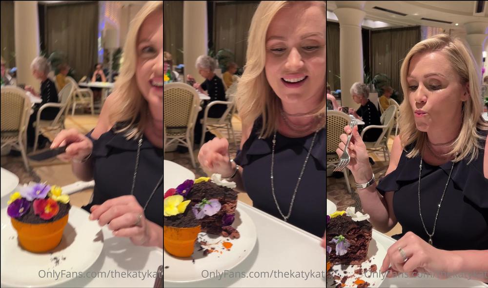 thekatykat 12 09 2022 2596622085 Dinner at Jardin at Wynn Las Vegas. Ordered the Flower Pot for dessert Delicious