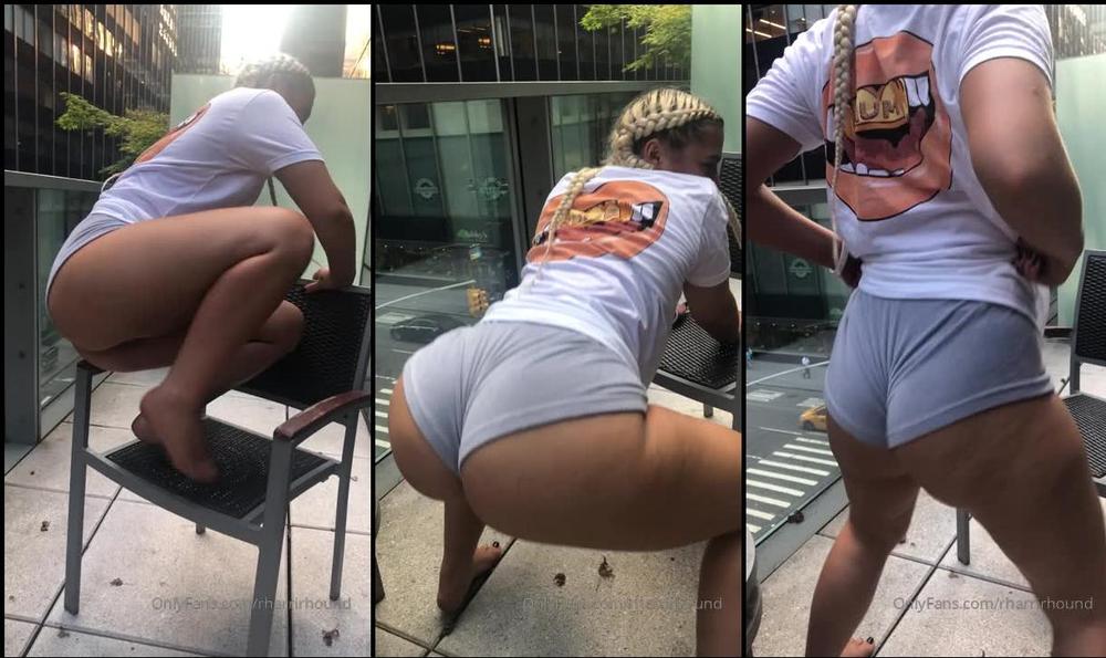rharrirhound 24 07 2019 46231017 Drunk twerk video on my balcony
