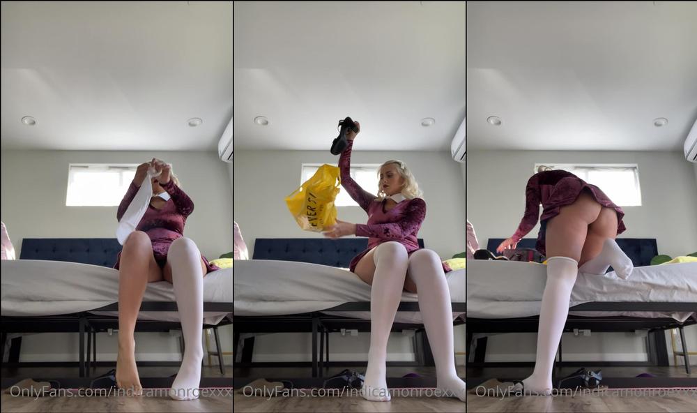 indicamonroexxx 07 12 2020 1405139906 Roll up my thigh highs