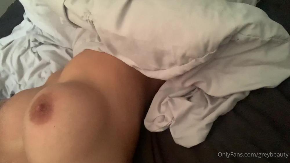 greybeauty 03 06 2021 2126334212 I do not want to move today  