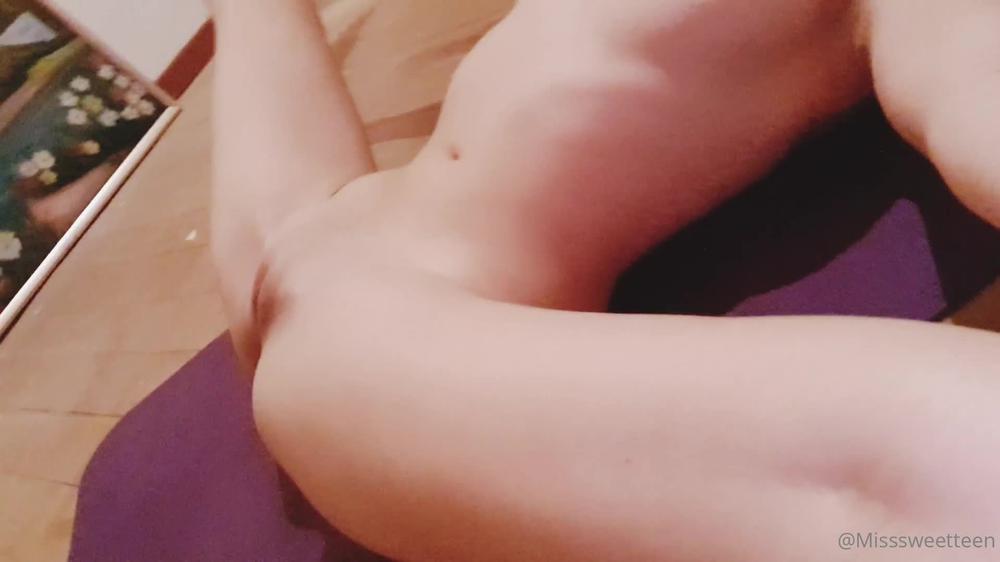 misssweetteen 135147316 naked yoga 1