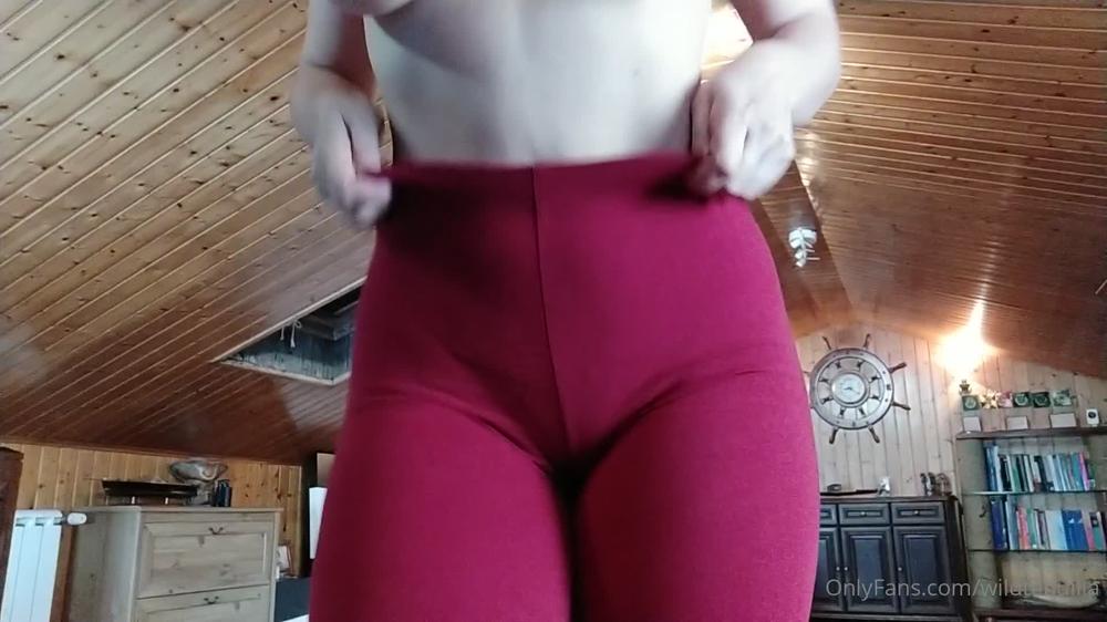 wildtequilla 03 12 2020 1380580926 Make my boobs and ass bounce online in a bit