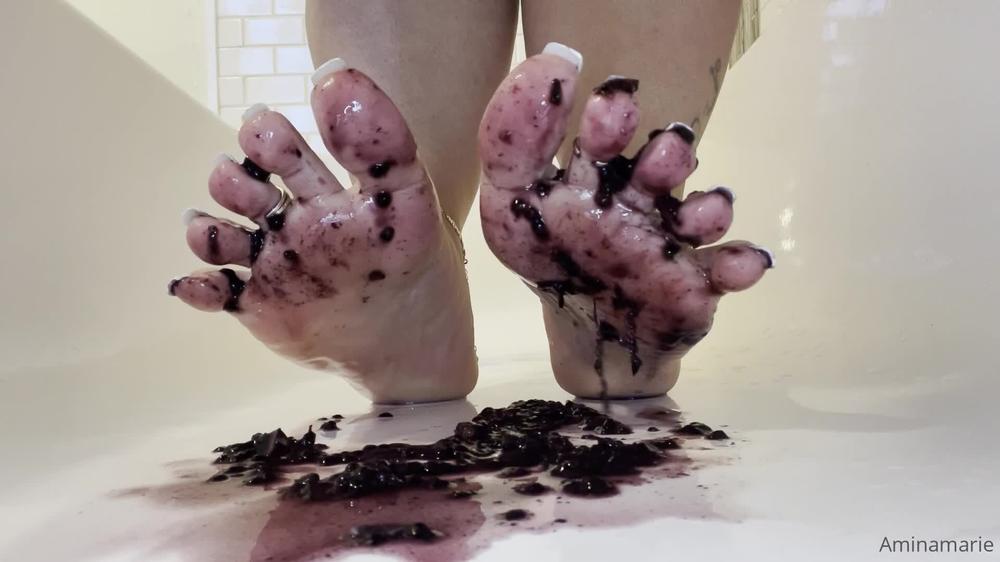 aminamarie 02 02 2021 2022425194 Blackberry fun  would you clean me off with your mouth