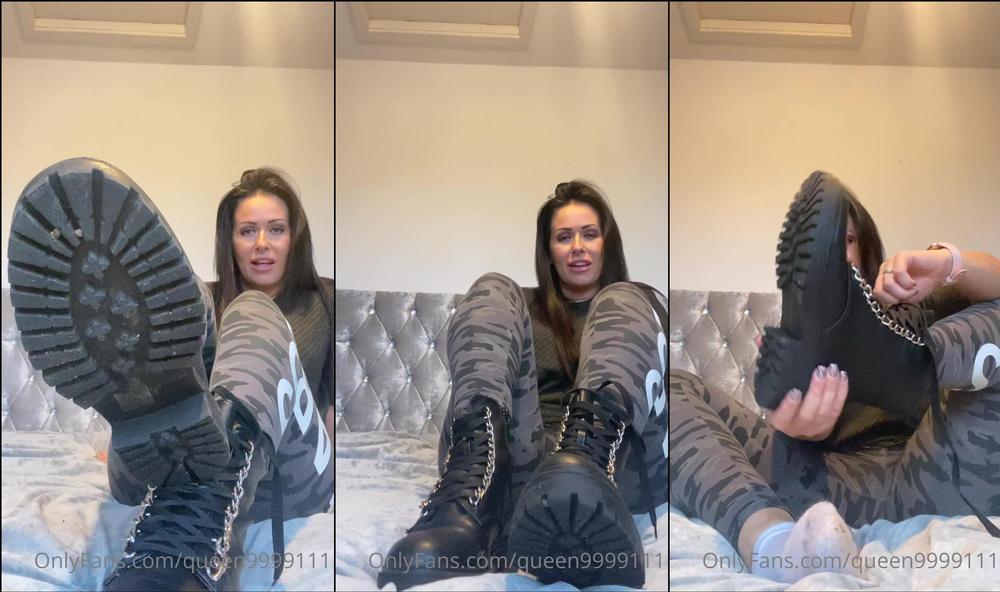 queen9999111 04 01 2022 2319790738 boot licking time