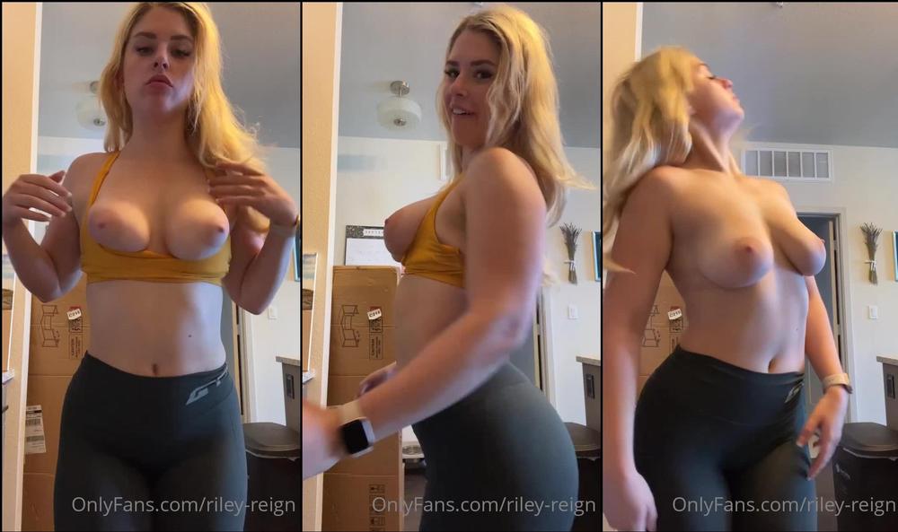 riley reign 08 10 2022 2632108373 Happy Saturday  Dm me for the full stripâºï¸
