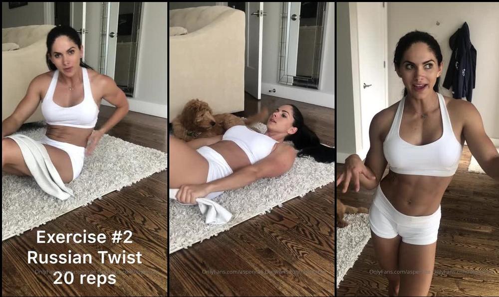 aspenrae 03 08 2019 9195144 At_home_ab_workout_All_you_need_is_a_kitchen_towel_Let_me_know_what_you_think_and_if_you_t