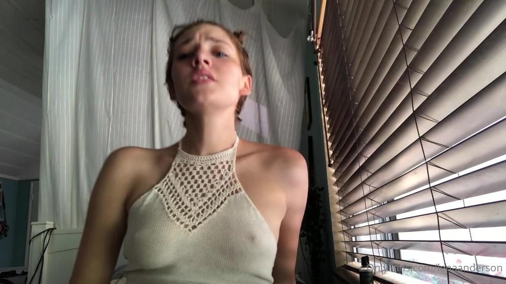 lenaanderson 04 06 2020 391370699 Different point of view.. making myself cum, but you canât see anything.