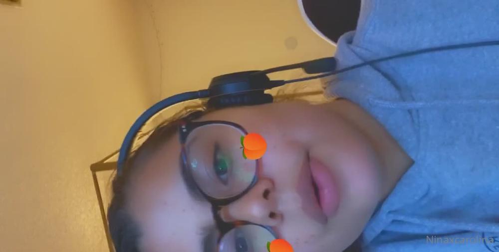 ninaxcarolina 28 04 2020 267161639 Lol why am I upside down