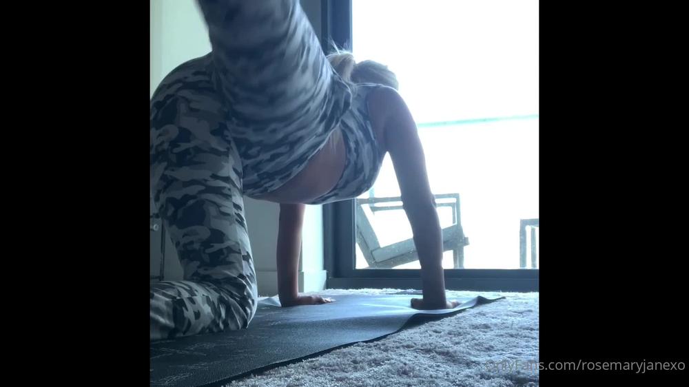 rosemaryjanexo 24 08 2020 764052074 monday workout