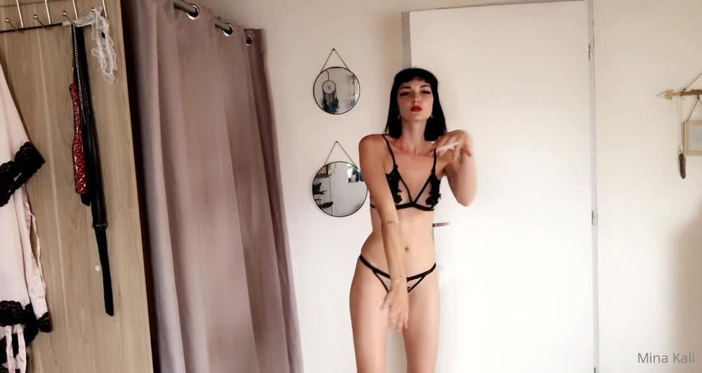 xminakali 03 08 2020 639622787 Mia Wallace.