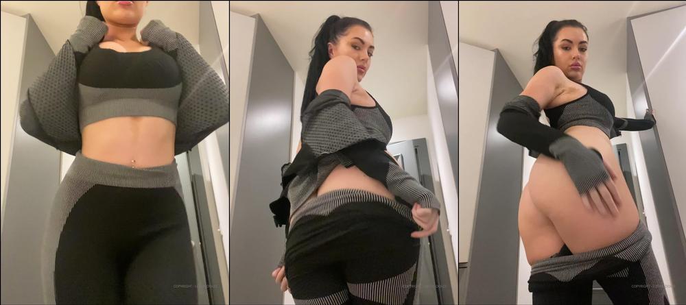 lottiedolce 12 10 2022 2636478353 Lil strip tease for you xx