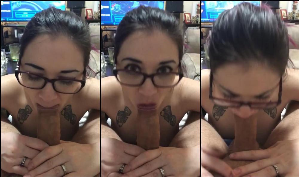 sexy_aymee 09 01 2018 6147564 [video] nommin dat dick (isaak loves knowing people watch me  3)