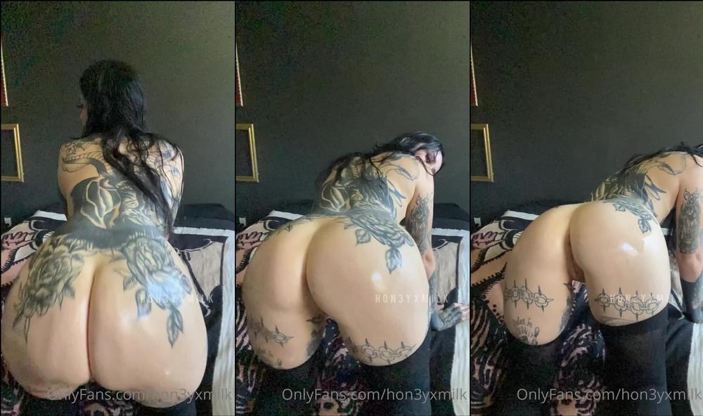 hon3yxmilk 03 08 2021 2181631235 Happy Monday I have a preview of a new video for you guys Iâll be posting tomorrow.