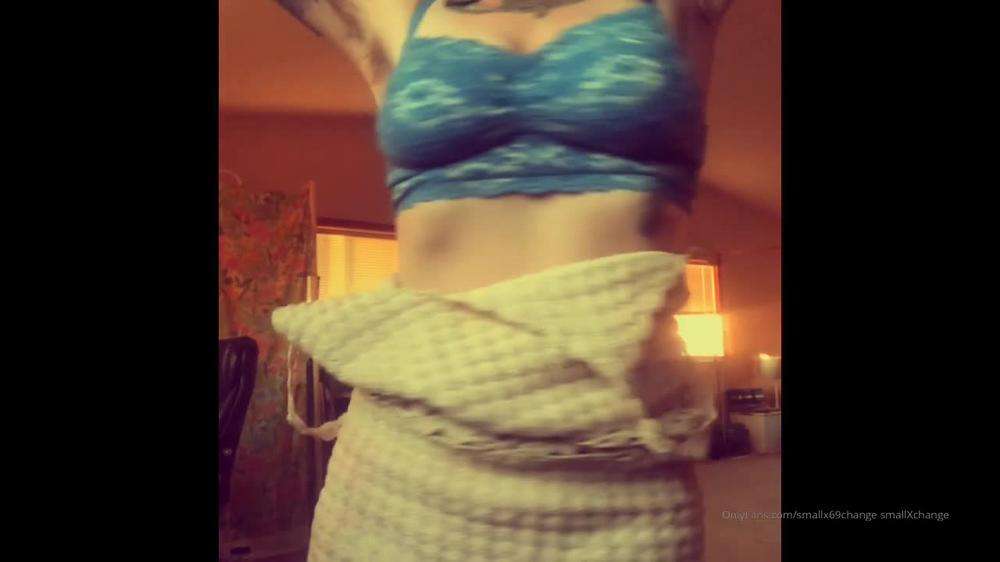 smallx69change 03 08 2019 48126841 Loving my new vintage dress )