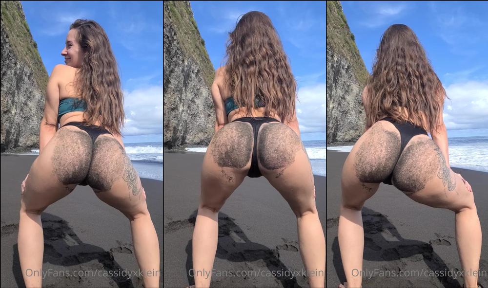 cassidyxklein 05 11 2020 1203583174 Sandy peach at the beach
