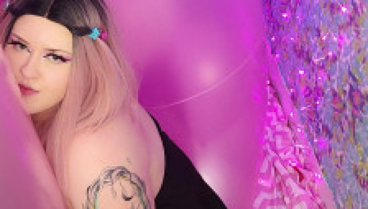 BBW fucks balloon filled U inflatable - November 29, 2021