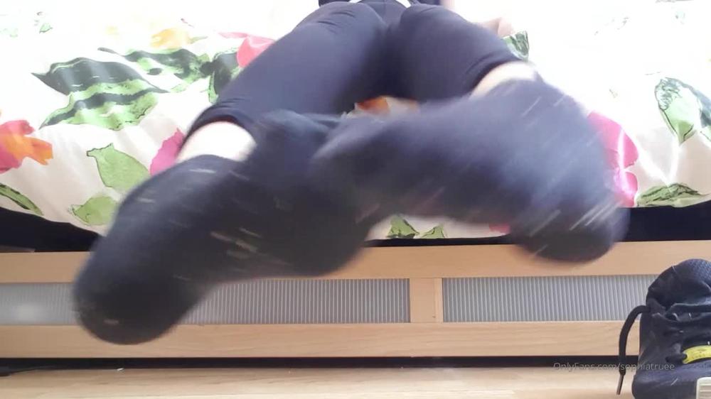 sophiatruee 23 07 2019 8875777 Stripping_down_my_dirty_sweaty_soles_that_you_dream_of_being_smothered_with_Kneeling_POV._