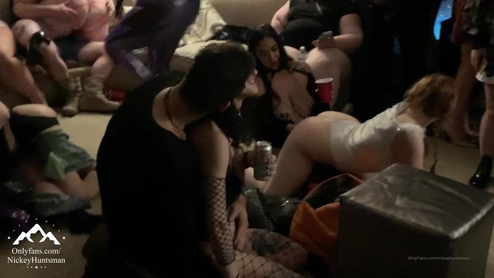 nickeyhuntsman 16807196 sex party i filmed this during avn 2020 a few months ago before things got crazy i hope you love it and hopefully things will be back to normal soone